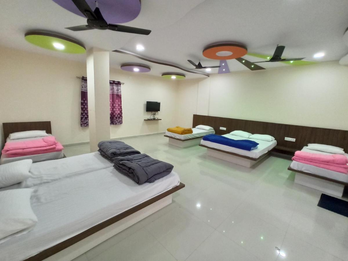Hotel Plaza Inn Rajpipla Экстерьер фото