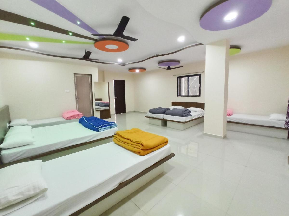 Hotel Plaza Inn Rajpipla Экстерьер фото