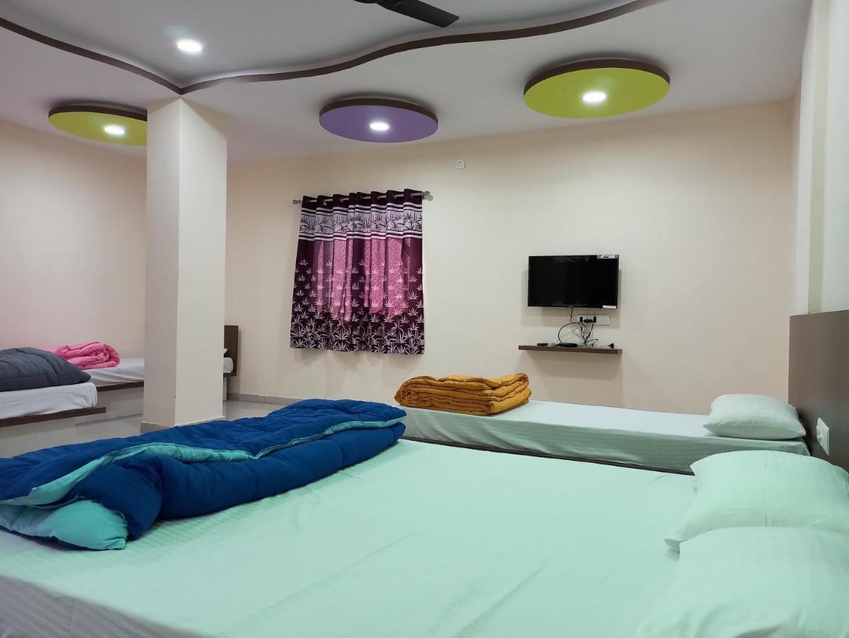 Hotel Plaza Inn Rajpipla Экстерьер фото