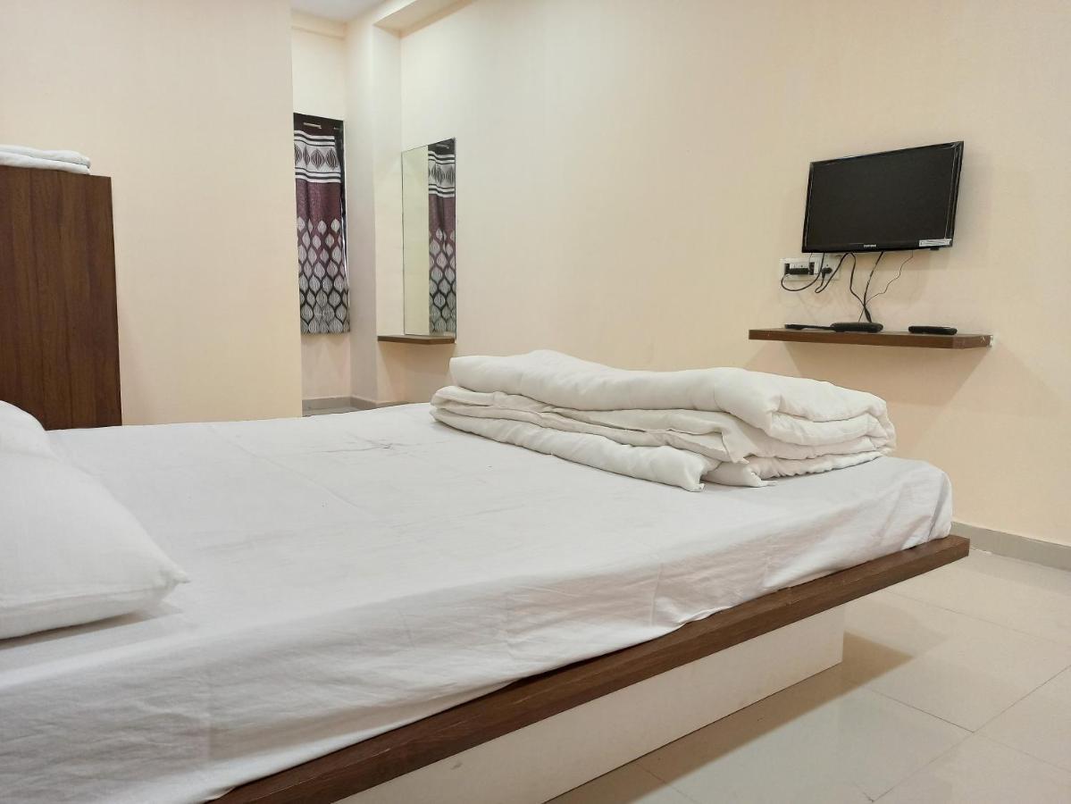 Hotel Plaza Inn Rajpipla Экстерьер фото
