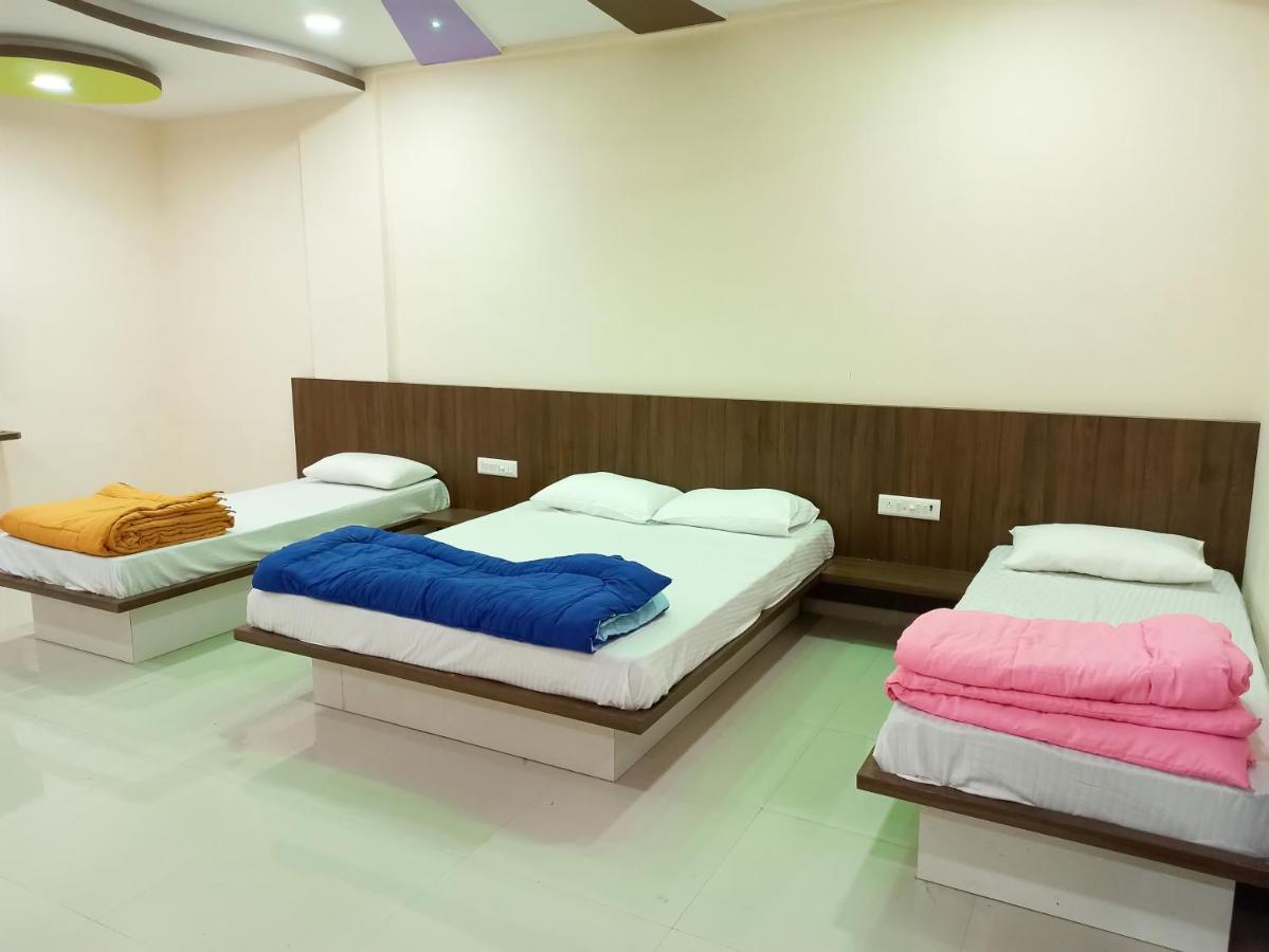 Hotel Plaza Inn Rajpipla Экстерьер фото